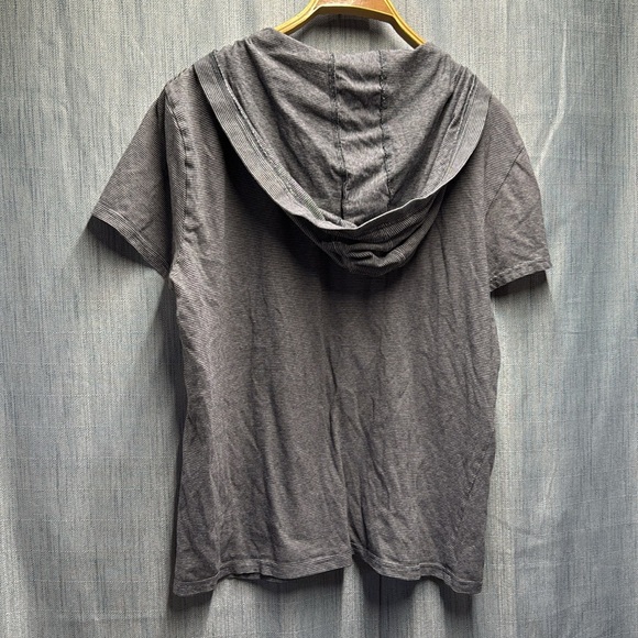 AX Armani Exchange Short Sleeve Hooded Shirt size large - Picture 7 of 8